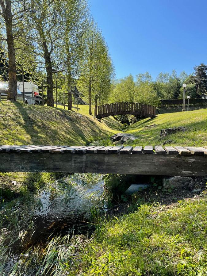 Val Du Rio Hotel Le Chambon-sur-Lignon Eksteriør billede